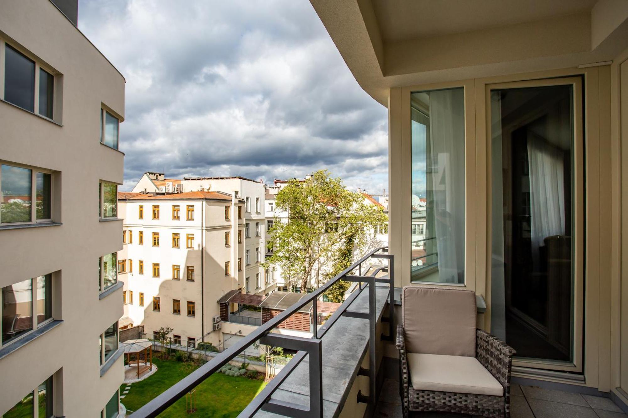 Melody Apartment Прага Екстериор снимка